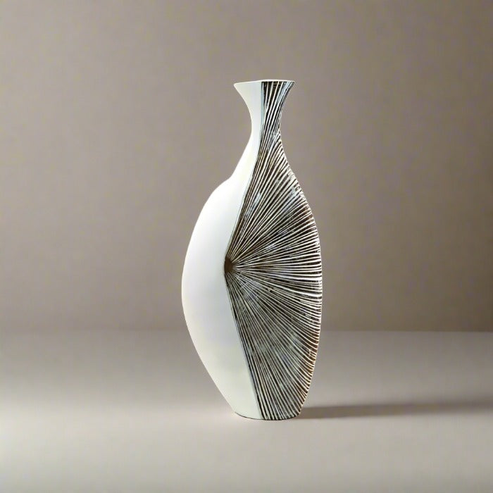 Musk + White Etta Vase