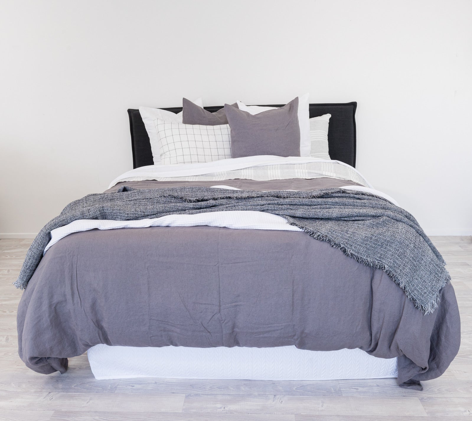 Linen Doona Charcoal - Queen & King Sizes - Luxury Co