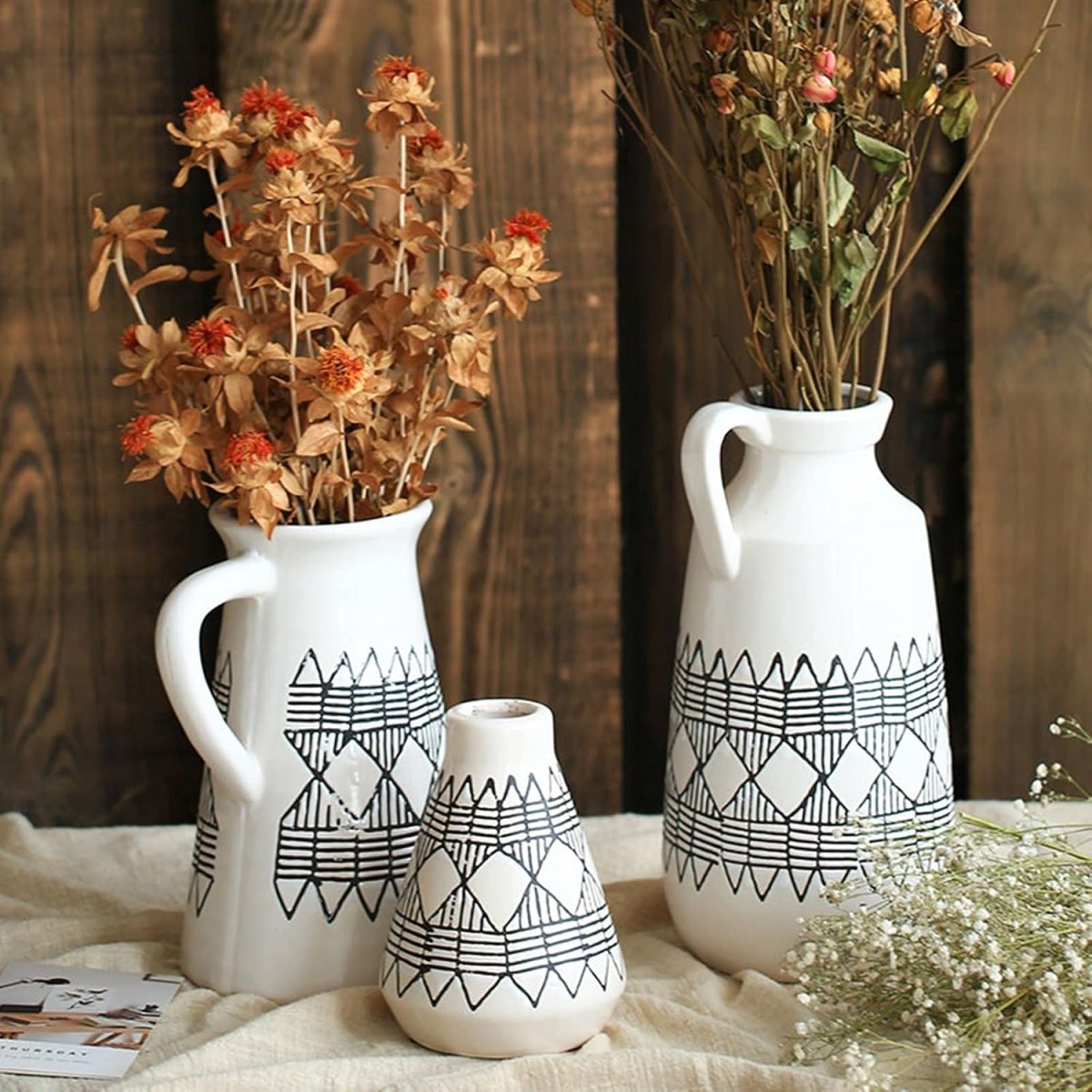 Sahara Painted Ceramic Jug White & Black 25cm - Luxury Co